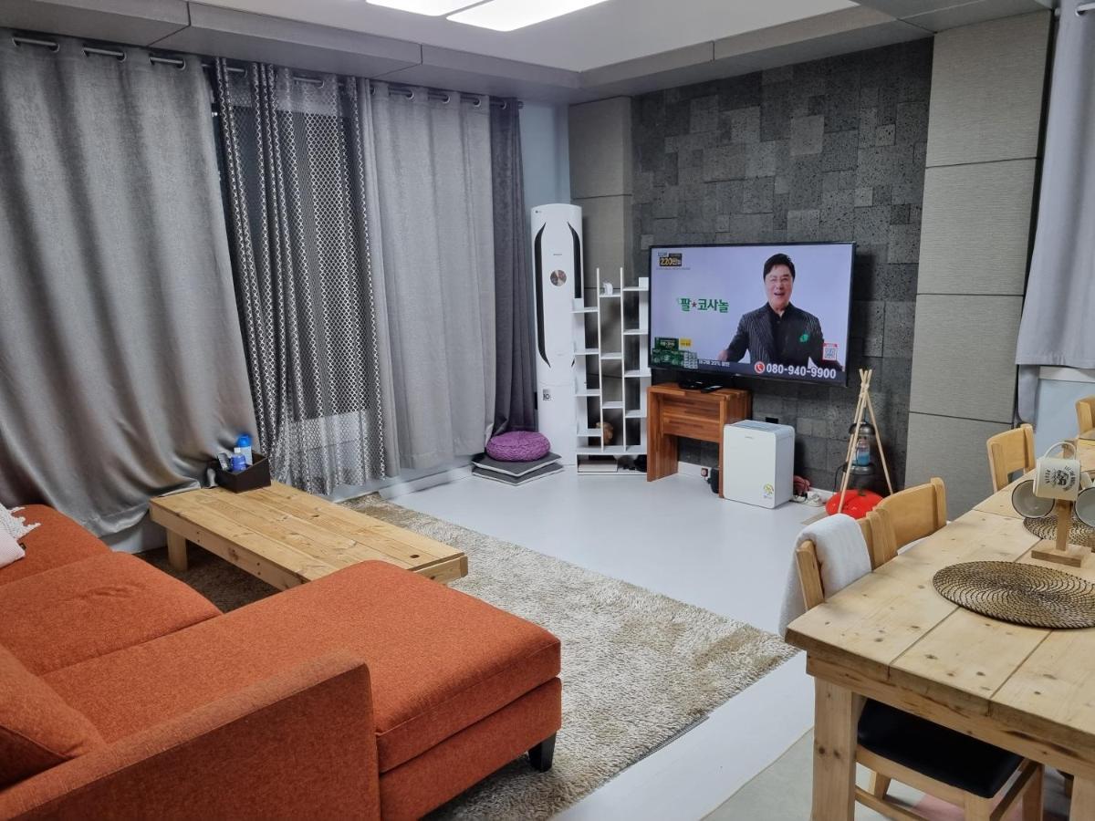 Bed and Breakfast Gashi Sarang Seogwipo Zewnętrze zdjęcie