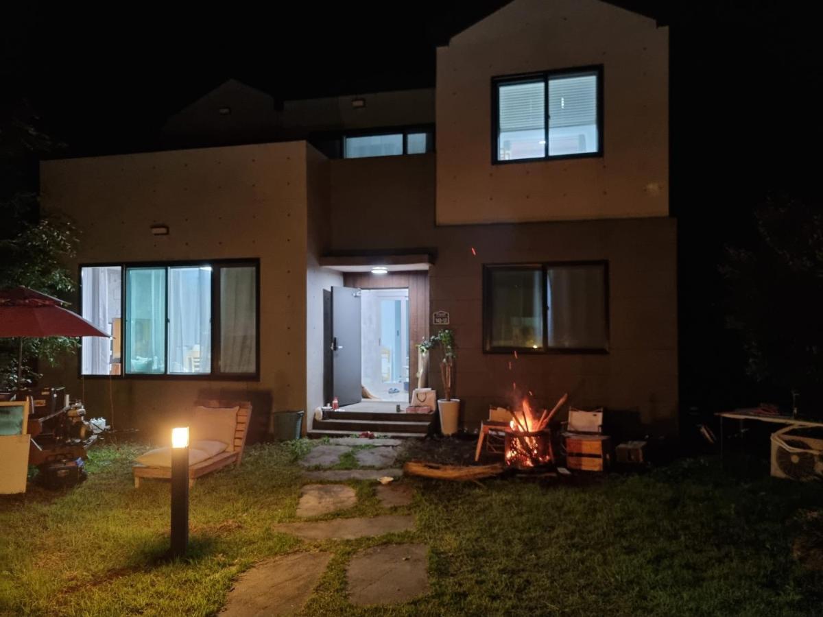 Bed and Breakfast Gashi Sarang Seogwipo Zewnętrze zdjęcie
